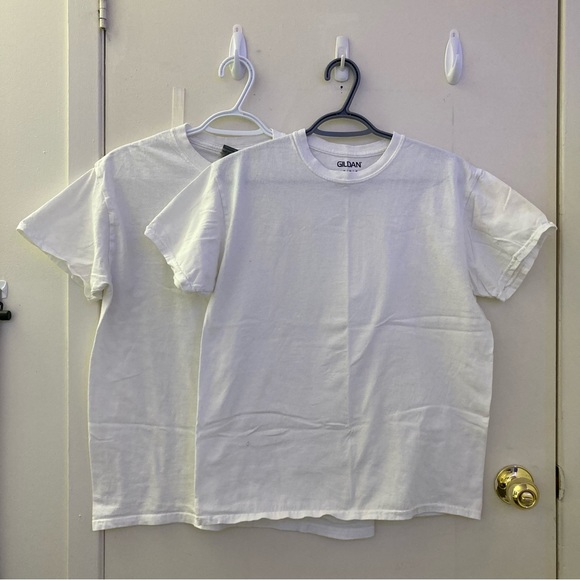 Gildan 2-pack blank white 100% cotton short-sleeve tee in men’s medium - Picture 1 of 6
